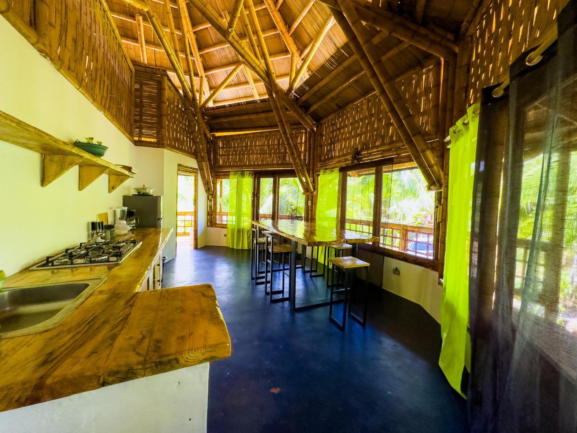 Eco-Lodge Deseo Bamboo Santa Catalina Exterior photo