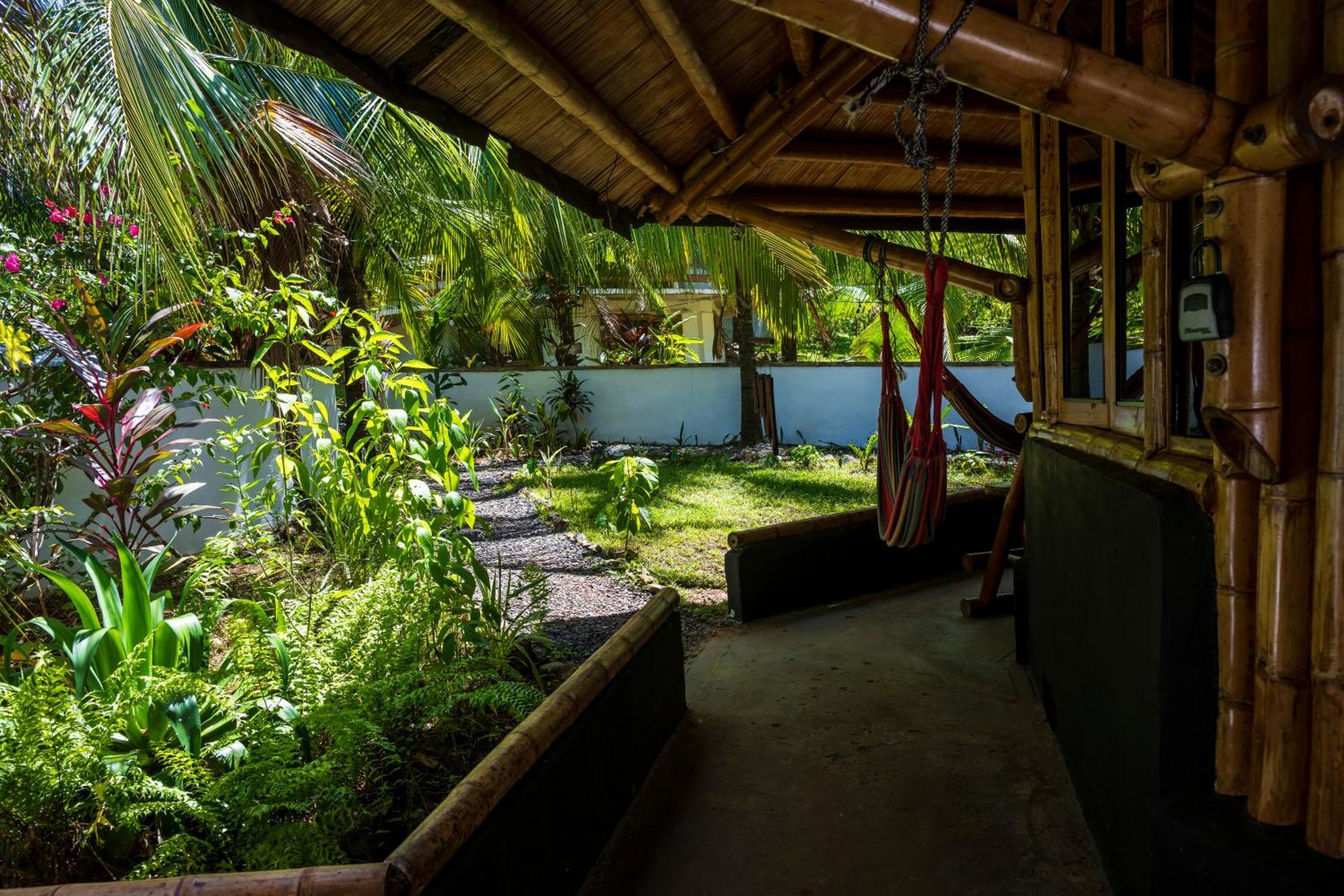 Eco-Lodge Deseo Bamboo Santa Catalina Exterior photo